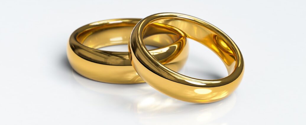wedding rings, engagement rings, marriage-3611277.jpg