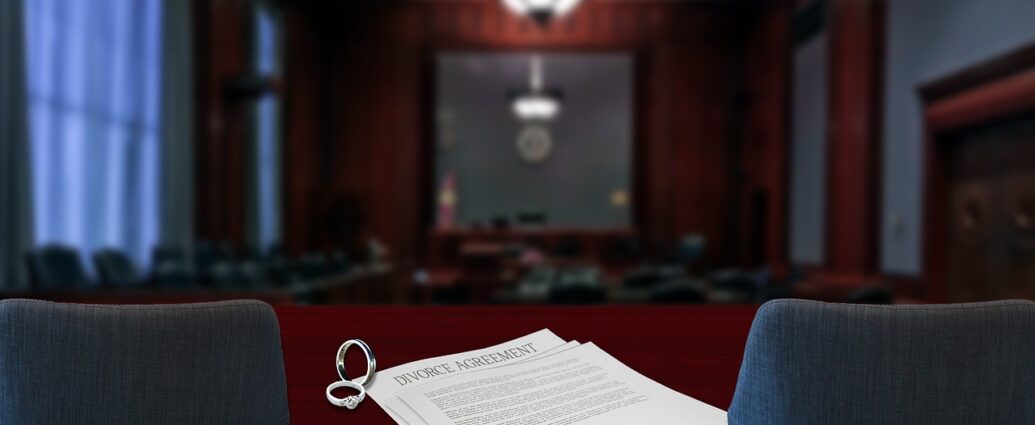 divorce, agreement, courtroom-3194994.jpg