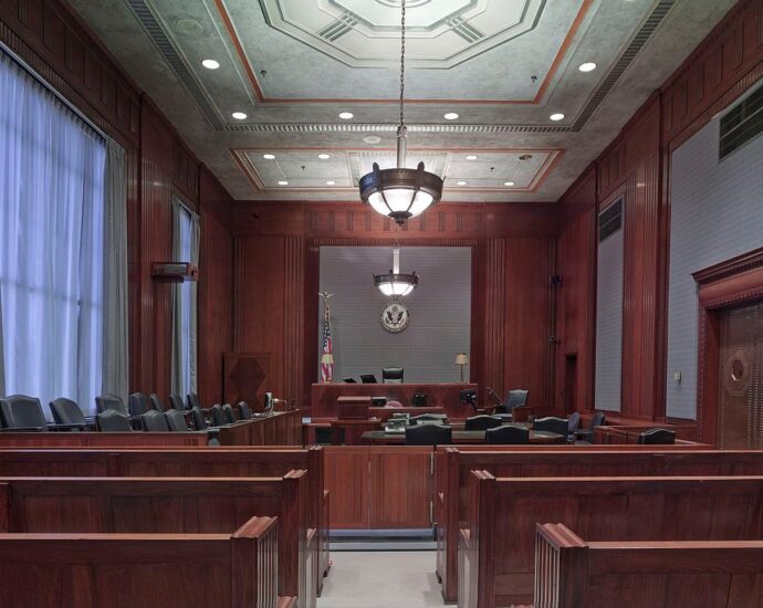 courtroom, benches, seats-898931.jpg